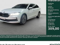 Weiß Gebraucht 2025 Skoda Superb LAURIN & KLEMENT Kombi | 38.926 € (Teuer)