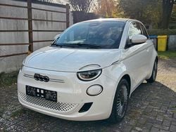Weiß Neu 2025 Fiat 500e Kleinwagen | 25.500 € (Superpreis)