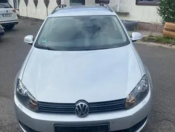 Silber Gebraucht 2012 VW Golf VI Comfortline Kombi | 2.999 € (Guter Preis)