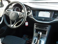 Weiß Gebraucht 2021 Opel Astra Edition Kombi | 14.495 € (Fairer Preis)