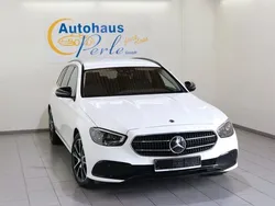 Weiß Gebraucht 2021 Mercedes E220 Avantgarde Limousine | 32.490 € (Fairer Preis)