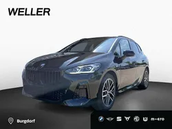 Saphirschwarz (schwarz) Neu 2025 BMW 218 Active Tourer M Sport Van / Kleinbus | 43.990 € (Etwas zu teuer)