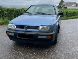Blau Gebraucht 1994 VW Golf III Kleinwagen | 1.800 €