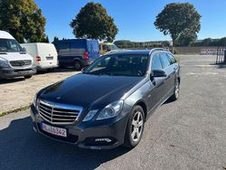 Grau Gebraucht 2010 Mercedes E200 Avantgarde Kombi | 7.499 € (Guter Preis)