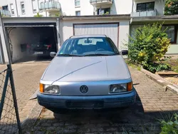 Grau Gebraucht 1991 VW Passat Kombi | 899 €
