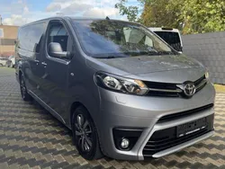 Silber Gebraucht 2019 Toyota Proace Verso Comfort Kombi | 35.950 € (Guter Preis)