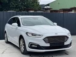 Weiß Gebraucht 2020 Ford Mondeo Titanium Limousine | 11.400 € (Superpreis)