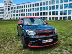 Schwarz Gebraucht 2016 Kia Soul EV SUV | 8.500 € (Fairer Preis)