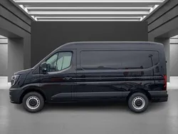 Perlmuttschwarz Neu 2025 Renault Master Van | 42.890 € (Fairer Preis)