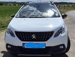 Weiß Gebraucht 2018 Peugeot 2008 Allure SUV | 10.990 € (Fairer Preis)