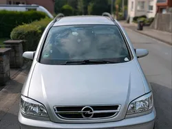 Silber Gebraucht 2005 Opel Zafira Van / Kleinbus | 1.000 € (Superpreis)