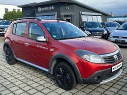 Rot Gebraucht 2011 Dacia Sandero Stepway SUV | 2.900 € (Fairer Preis)