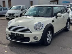 Weiß Gebraucht 2011 Mini ONE Kleinwagen | 4.399 € (Fairer Preis)