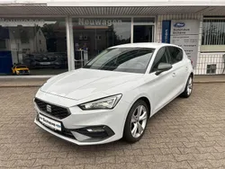 Weiß Gebraucht 2020 Seat Leon FR Limousine | 18.740 € (Superpreis)