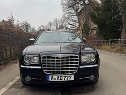 Schwarz Gebraucht 2008 Chrysler 300C Touring Kombi | 6.500 € (Fairer Preis)