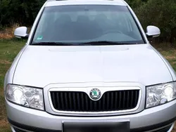 Silber Gebraucht 2006 Skoda Superb Limousine | 1.200 € (Superpreis)