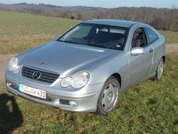Silber Gebraucht 2003 Mercedes C180 Coupé | 3.800 € (Etwas zu teuer)