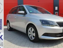 Brillantsilber metallic Gebraucht 2017 Skoda Fabia Ambition Kombi | 7.777 € (Etwas zu teuer)