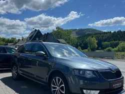 Grau Gebraucht 2015 Skoda Octavia Kombi | 9.500 € (Fairer Preis)