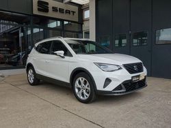 Weiß Gebraucht 2024 Seat Arona FR SUV | 21.890 € (Fairer Preis)