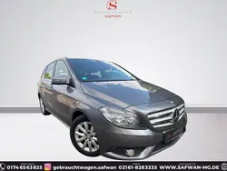 Grau Gebraucht 2013 Mercedes B180 Van / Kleinbus | 8.990 € (Guter Preis)