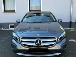 Grau Gebraucht 2016 Mercedes GLA200 SUV | 11.000 € (Superpreis)