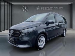 Grau Gebraucht 2024 Mercedes V250 Style Van / Kleinbus | 65.400 € (Fairer Preis)