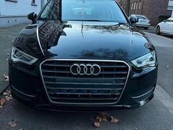 Schwarz Gebraucht 2016 Audi A3 Sportback Kleinwagen | 16.000 € (Fairer Preis)
