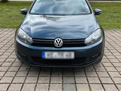 Blau Gebraucht 2011 VW Golf VI Kleinwagen | 3.400 € (Guter Preis)