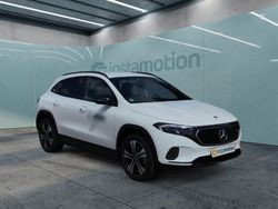 Weiß Gebraucht 2023 Mercedes EQA300 Advanced SUV | 37.790 € (Teuer)
