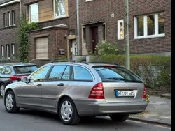 Silber Gebraucht 2005 Mercedes C200 Classic Kombi | 1.800 € (Fairer Preis)