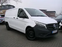 Weiß Gebraucht 2023 Mercedes Vito Van / Kleinbus | 34.980 € (Superpreis)