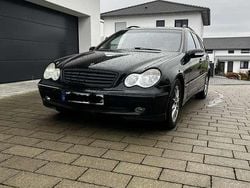 Gebraucht 2001 Mercedes C200 Avantgarde Kombi | 1.299 € (Fairer Preis)
