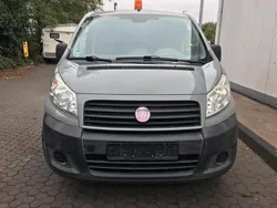 Grau Gebraucht 2012 Fiat Scudo Van / Kleinbus | 4.250 € (Superpreis)