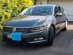 Grau Gebraucht 2015 VW Passat Highline Kombi | 14.800 € (Etwas zu teuer)