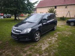 Schwarz Gebraucht 2005 Opel Zafira Van / Kleinbus | 1.000 € (Superpreis)