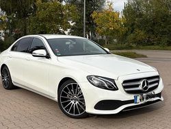 Weiß Gebraucht 2017 Mercedes E200 Limousine | 26.000 € (Fairer Preis)