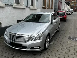 Grau Gebraucht 2009 Mercedes E220 Limousine | 14.900 € (Etwas zu teuer)