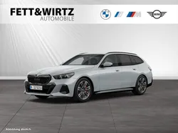 Brooklyn grau metallic Neu 2025 BMW 520 M Sport Kombi | 68.990 € (Teuer)