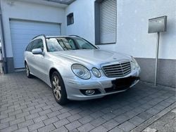 Silber Gebraucht 2008 Mercedes E220 Kombi | 2.600 € (Superpreis)