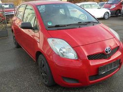 Rot Gebraucht 2009 Toyota Yaris Cool Kleinwagen | 4.450 € (Fairer Preis)