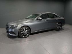 Grau Gebraucht 2022 Mercedes E300 Avantgarde Limousine | 38.900 € (Fairer Preis)