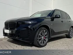 Saphirschwarz metallic Gebraucht 2024 BMW X5 Comfort Edition SUV | 82.951 € (Etwas zu teuer)