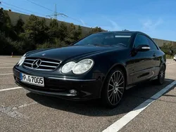 Schwarz Gebraucht 2002 Mercedes CLK320 Coupé | 7.000 €