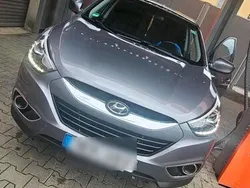 Grau Gebraucht 2015 Hyundai ix35 SUV | 11.000 € (Etwas zu teuer)