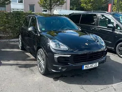 Schwarz Gebraucht 2017 Porsche Cayenne Sport SUV | 28.900 € (Etwas zu teuer)