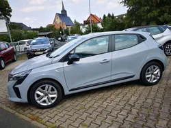 Grau Neu 2025 Renault Clio V Evolution Limousine | 17.690 € (Superpreis)