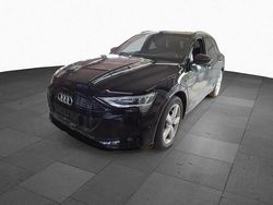 Brillantschwarz Gebraucht 2019 Audi e-tron Ambiente SUV | 31.990 € (Guter Preis)