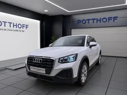 Grau Gebraucht 2024 Audi Q2 Advanced SUV | 30.750 € (Fairer Preis)