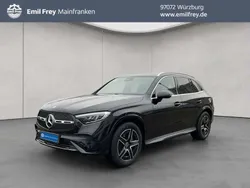 Obsidianschwarz metallic Gebraucht 2025 Mercedes GLC220 AMG SUV | 58.900 €